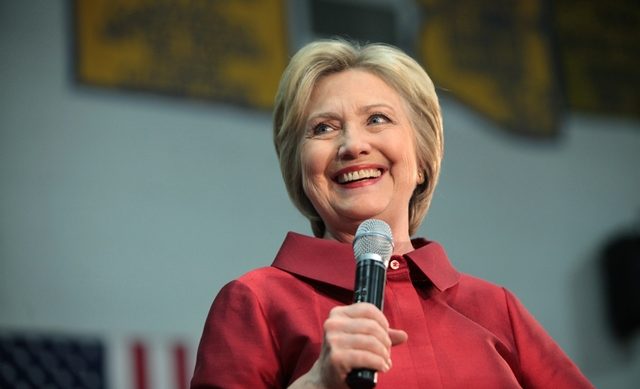 Hillary_Clinton_Carl_Hayden_High_School_in_Phoenix,_Arizona